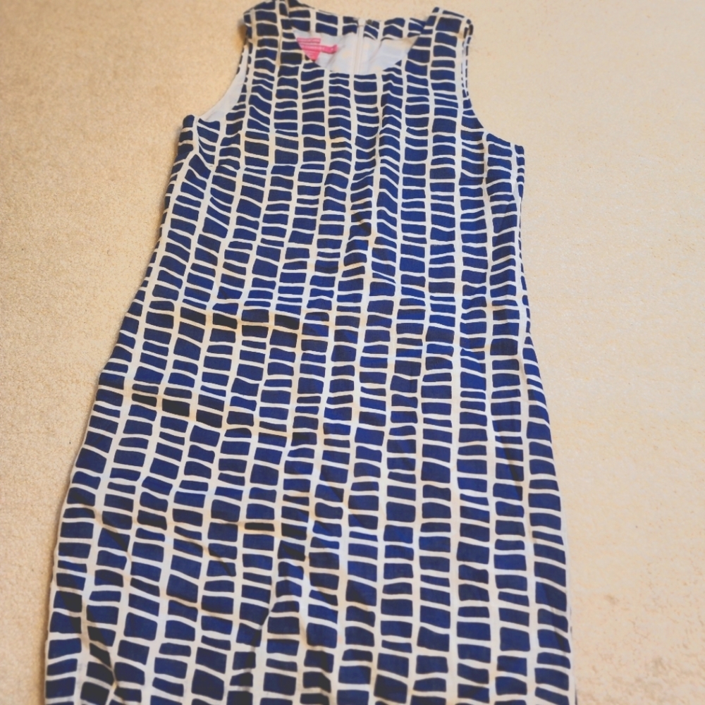 Island company classic shift dress sz M